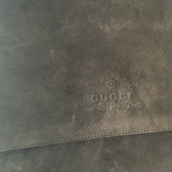 GUCCI Brown Suede and leather shoulder handbag. - Picture 6 of 6